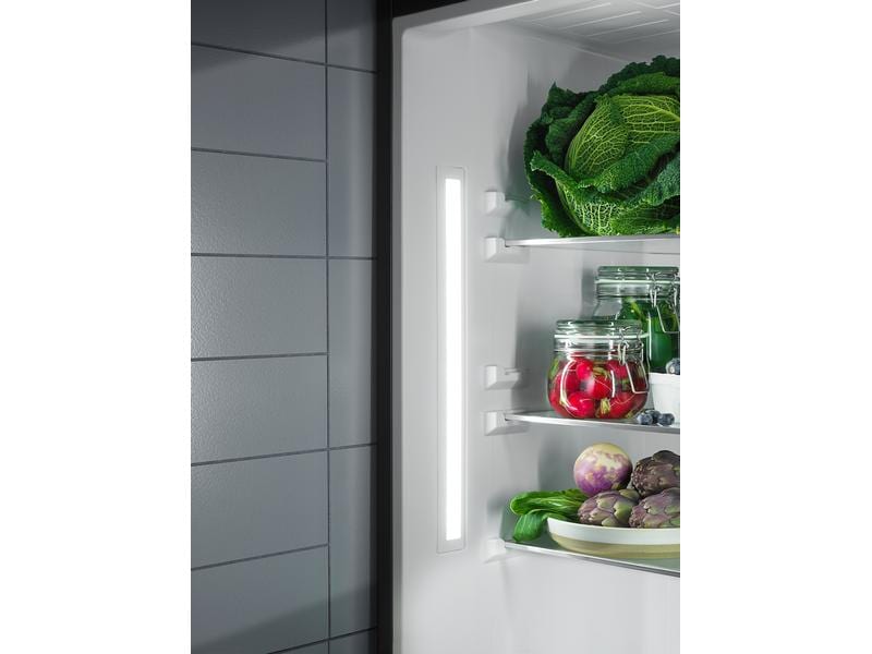 Electrolux Réfrigérateur encastré EK136SRSW Noir, Charnière de porte droite (changeable)