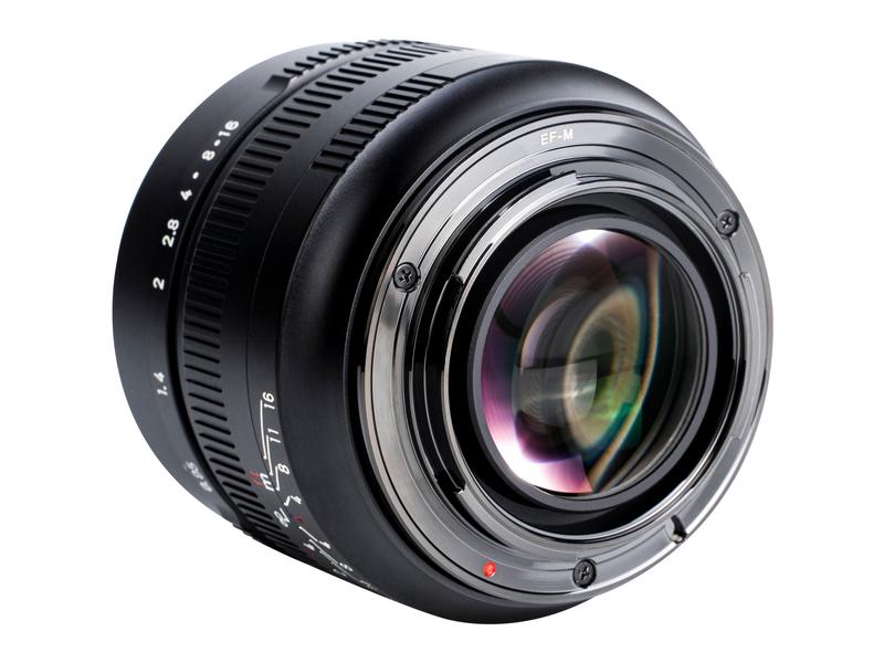 7Artisans Longueur focale fixe 50mm F/0.95 – MFT