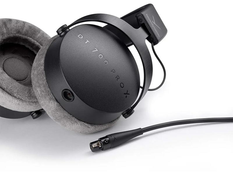 Beyerdynamic Over-Ear-Kopfhörer DT 700 Pro X Schwarz