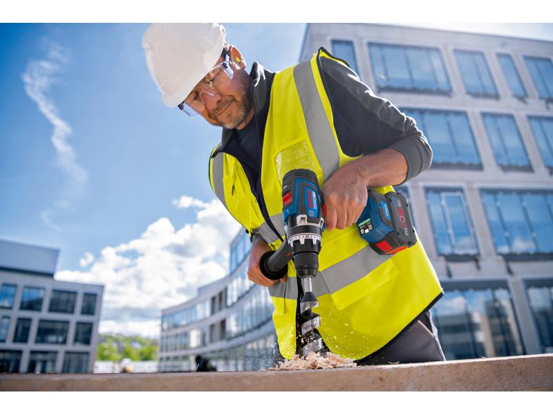 Bosch Professional Perceuses à percussion sans fil GSB 18V-150 C Biturbo 2x 8Ah