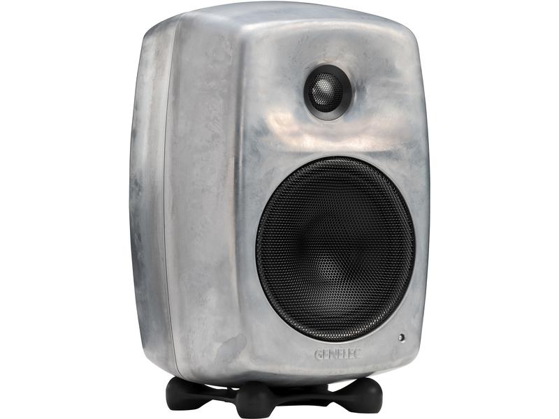 Genelec Enceinte d’étagère G Three – 50 watts, aluminium brut