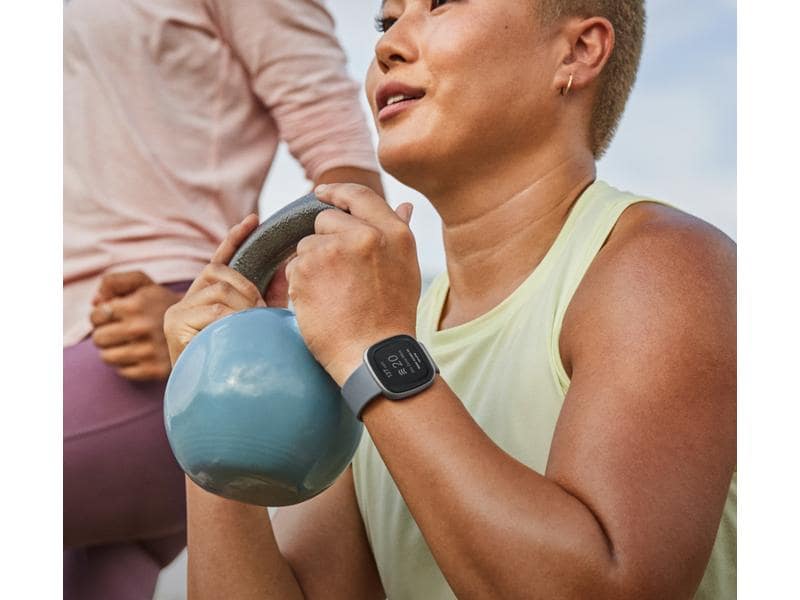 Fitbit GPS-Sportuhr Versa 4 Smartwatch Dunkelblau/Silber