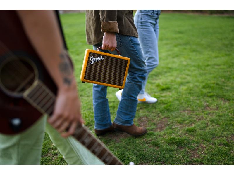 Fender Bluetooth Speaker Indio 2 Gelb