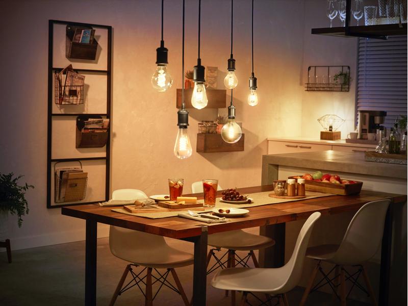 Philips Hue White E27 Pack individuel Globe Filament 550 lm