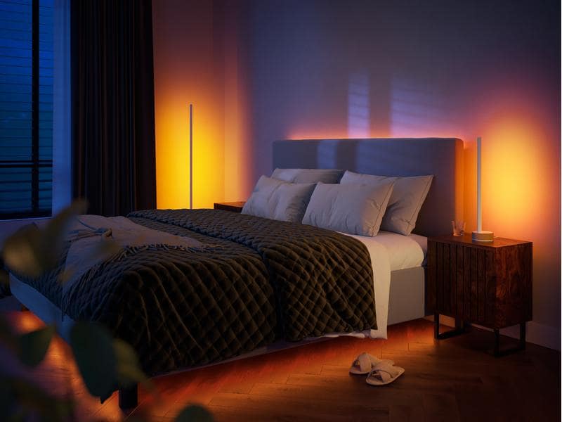 Philips Hue Gradient Signe Stehleuchte Oak