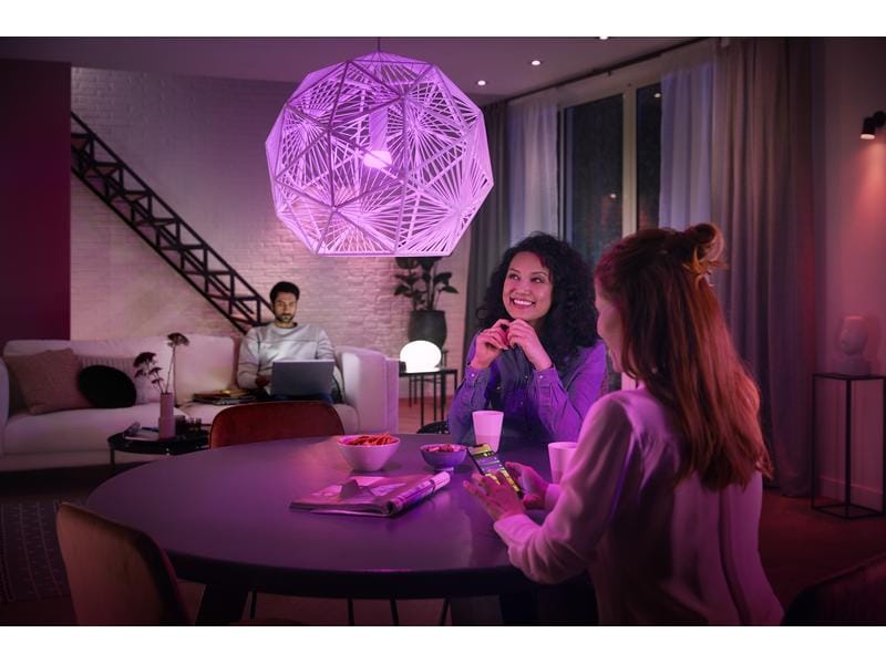 Philips Hue Ampoule White & Col. Amb. E27 Lot de quatre 4 x 570 lm