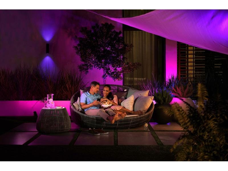Philips Hue White & Color Ambiance Outdoor Appear Wandleuchte Schwarz