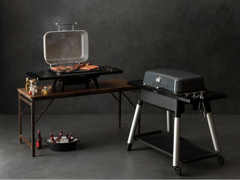 Everdure FORCE Gasgrill, orange mit Doppelboden