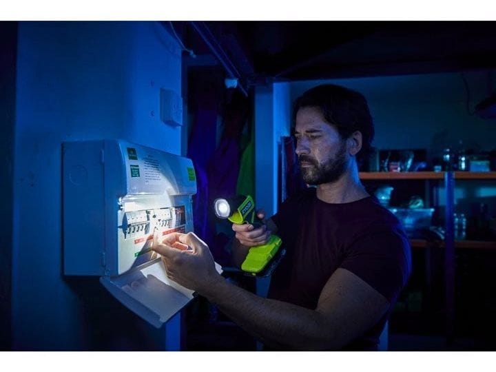 RYOBI Lampe de poche RLF18-0, 18 V, Solo