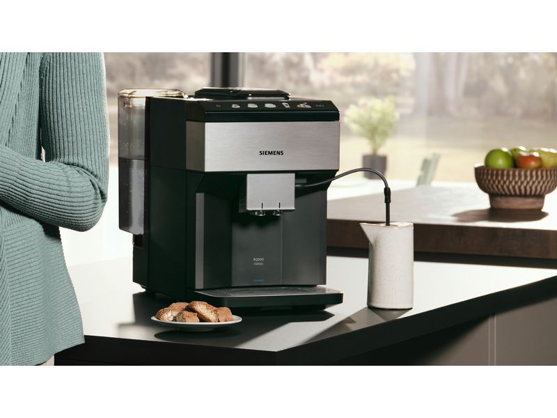 Siemens Kaffeevollautomat EQ500 Classic Connect Edelstahl, Schwarz