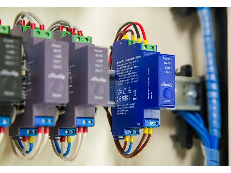 Shelly Pro Dimmer 0 1-10 V PM