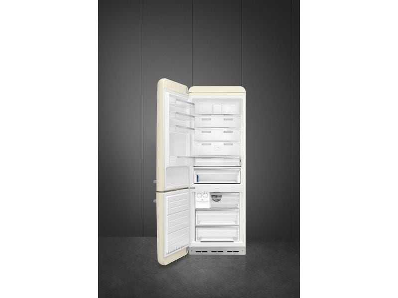 SMEG Kühl-Gefrierkombination FAB38LCR5 Links