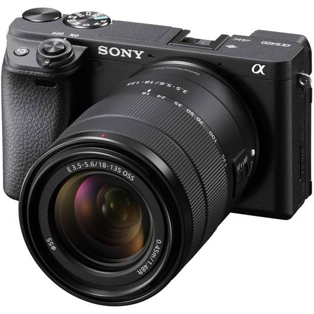 Sony Alpha 6400 Kit (18-135mm)