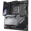 Gigabyte X670E Aorus Master bleibt im Französischen unverändert, da es sich um einen spezifischen Produktnamen handelt. Man könnte es jedoch leicht umschreiben: **Gigabyte X670E Aorus Master**.